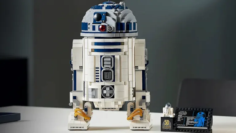 Hard-To-Find Star Wars R2-D2 Lego Display Model Gets Extremely Rare Discount At Walmart